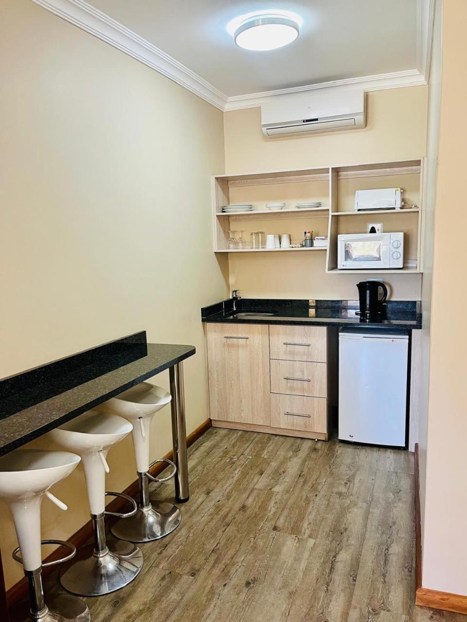 17 On Bird Guest House Beaufort West Bagian luar foto