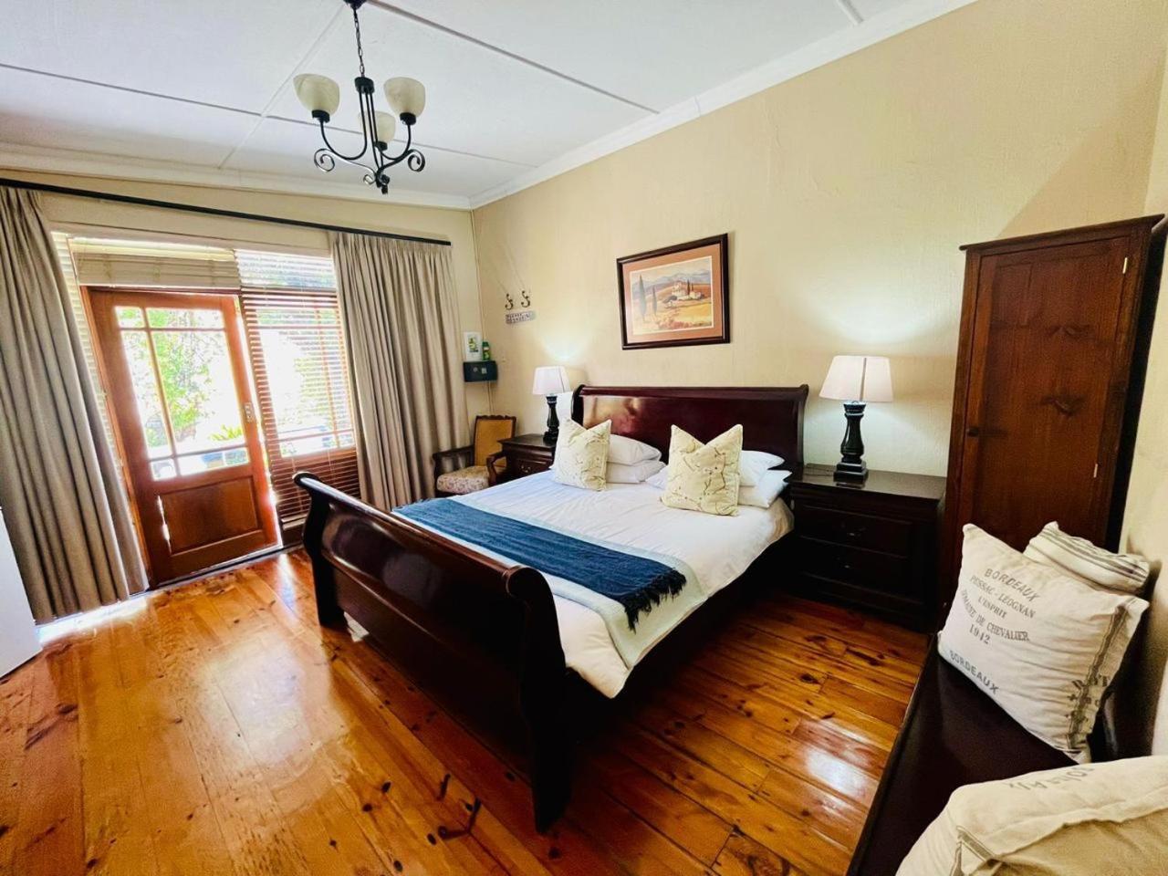 17 On Bird Guest House Beaufort West Bagian luar foto