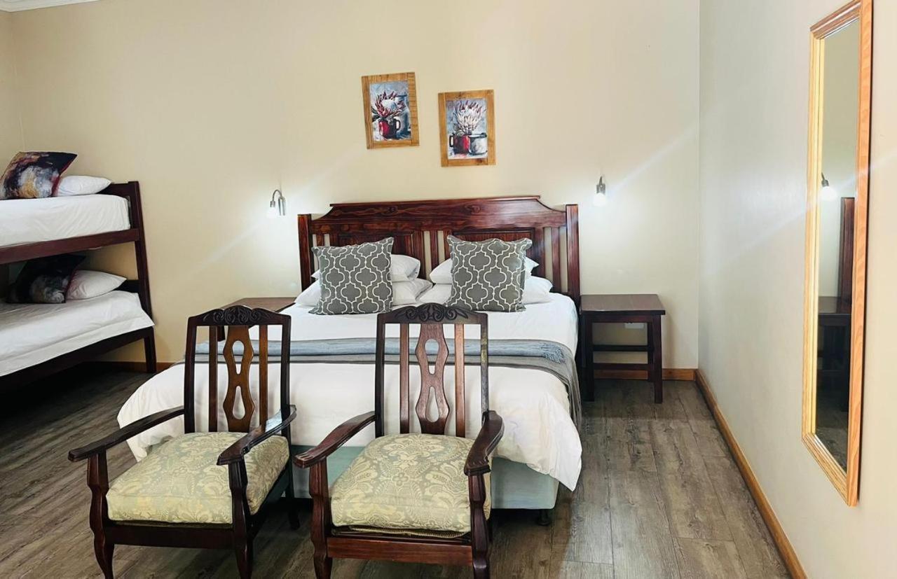 17 On Bird Guest House Beaufort West Bagian luar foto