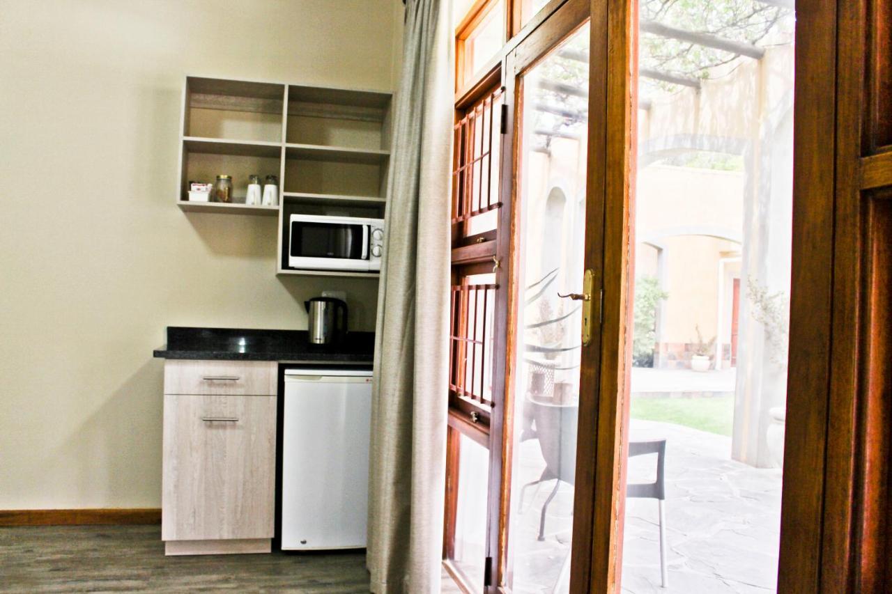 17 On Bird Guest House Beaufort West Bagian luar foto
