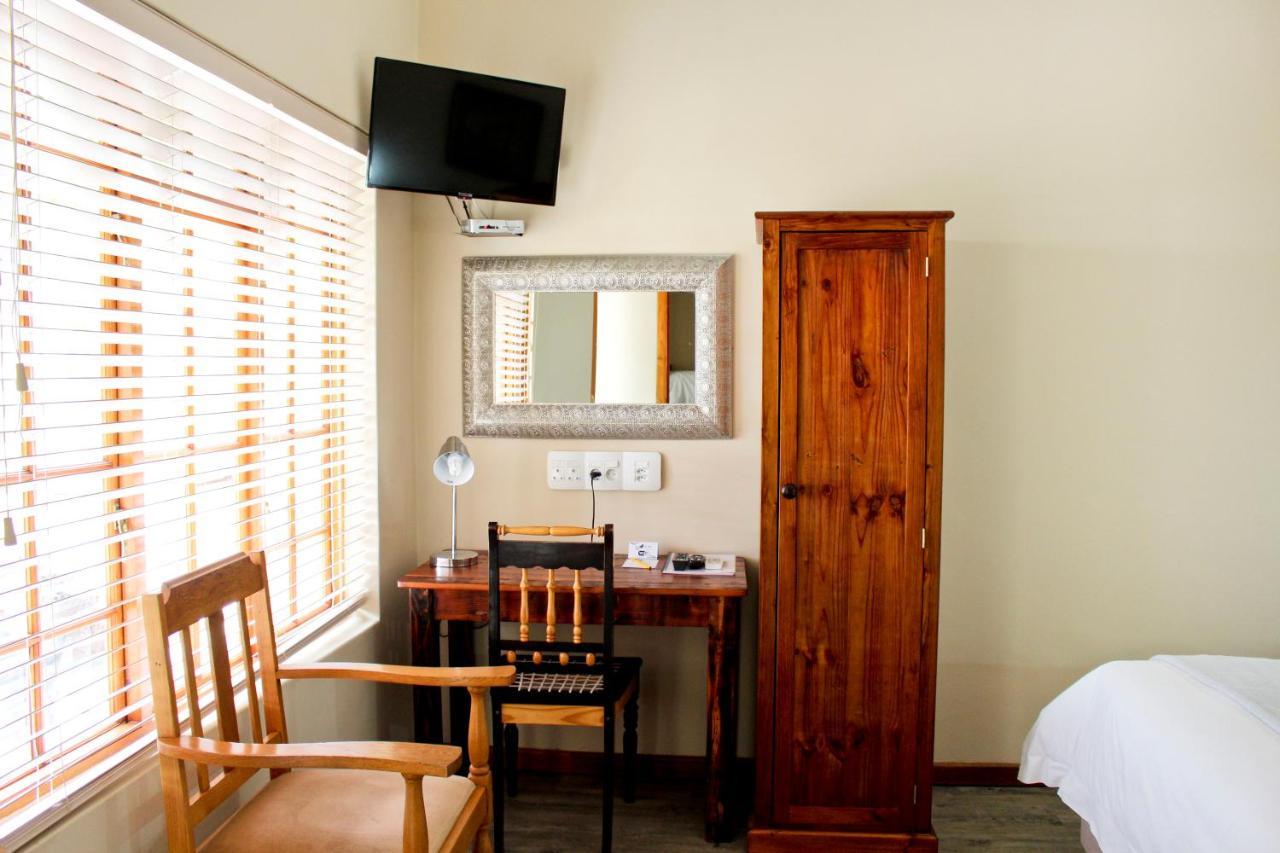 17 On Bird Guest House Beaufort West Bagian luar foto